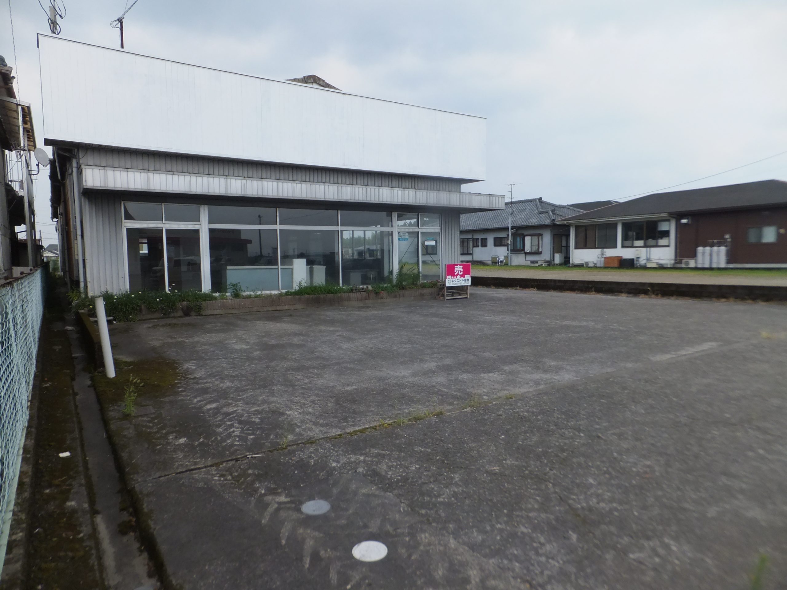 売事業用地　都城市山田町（店舗兼事務所）18,000,000円