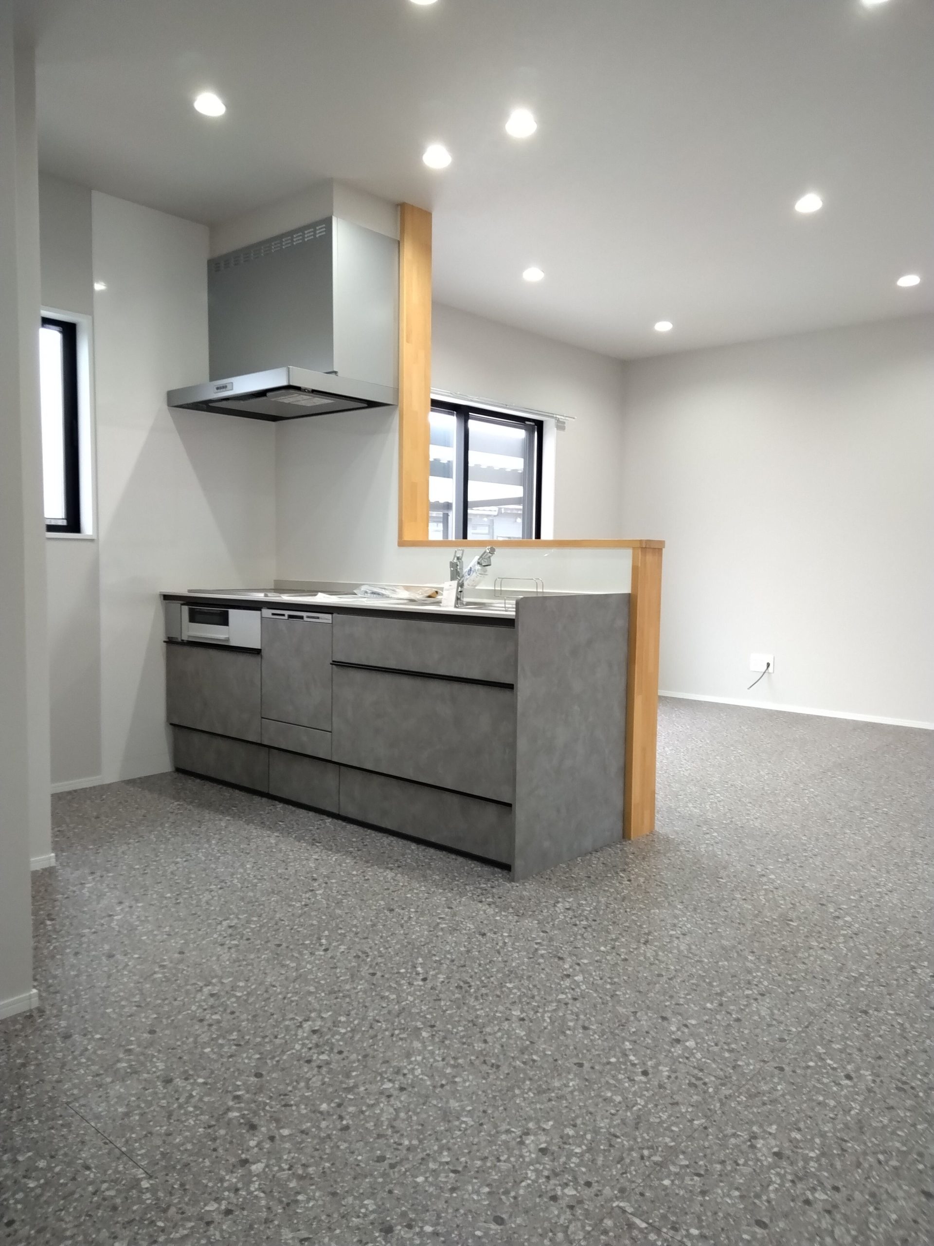 都城市上長飯町 物件　　キッチン　リビング